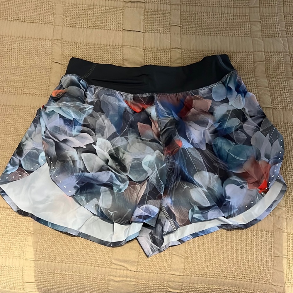 Lululemon Fast and Free shorts size 4